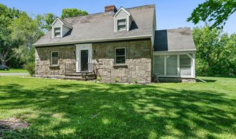 121 Maltbie Dr, Amsterdam, NY 12010