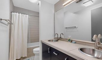 343 Platinum St SW B, Albuquerque, NM 87102