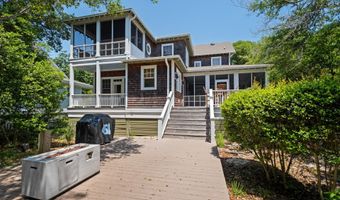 592 Kinnakeet Way, Bald Head Island, NC 28461