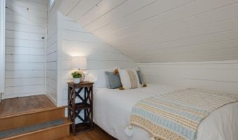 129 Santa Cruz Ave, Aptos, CA 95003
