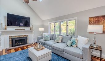 79 Lake Dr, Glocester, RI 02814