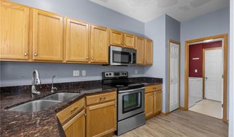 6524 154th St W 107, Apple Valley, MN 55124