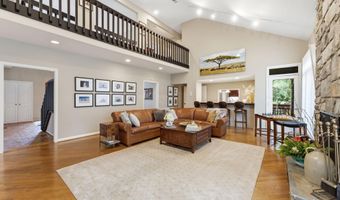 8004 SPLIT OAK Dr, Bethesda, MD 20817