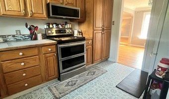 7208 Rosedale Blvd, Allen Park, MI 48101