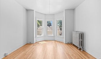 21 Hyde St 2, Burlington, VT 05401