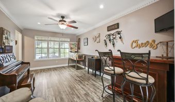 46 Hyer Ct, Aberdeen, NJ 07747