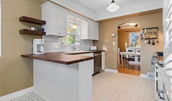 1019 Ash St, Alexandria, MN 56308