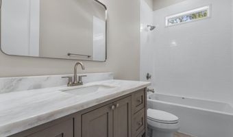 100 Blue Ridge Ct, Bay St. Louis, MS 39520