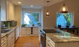 101 Legend Hill Rd 101, Madison, CT 06443