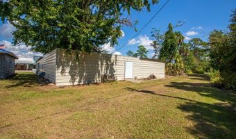 52 Main St, Barwick, GA 31720