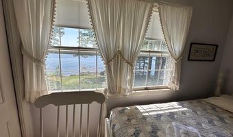 11 Tozier St, Belfast, ME 04915