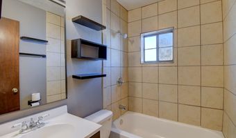 1723 VALLEY Rd SW, Albuquerque, NM 87105