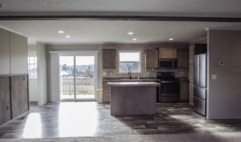 37 Jacob Rd, Belfast, ME 04915