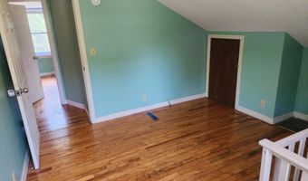 1082 W River Rd, Brattleboro, VT 05301