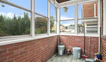 325 OGLETHORPE St NW, Washington, DC 20011