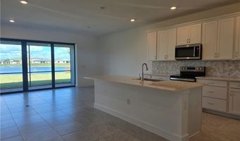 3700 Passion Vine Dr, Alva, FL 33920