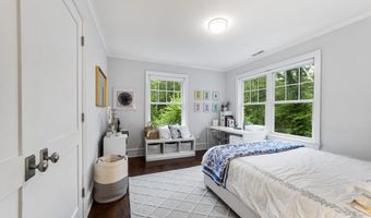 99 Porchuck Rd, Greenwich, CT 06831