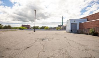 89 State St, Bangor, ME 04401