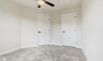 19 Kiln Dr 219, Aberdeen, NJ 07721