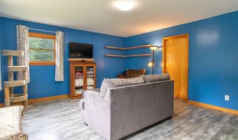 4783 Hinman Settler Rd, Brownington, VT 05860