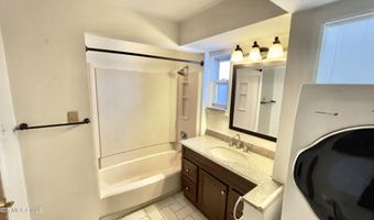 25 W 36th St, Bayonne, NJ 07002
