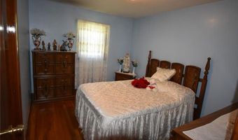 3 Grant St, Attleboro, MA 02703