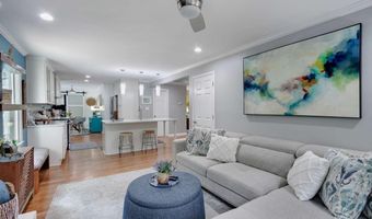 813 Lakeshore Dr, Berkeley Lake, GA 30096