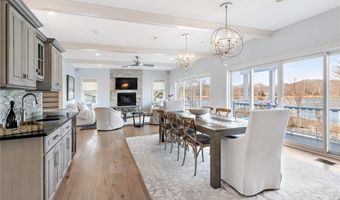 1040 Buttonwoods Ave, Warwick, RI 02886