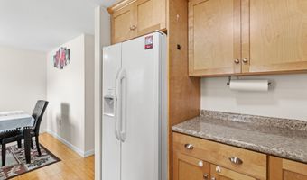 10 Rockingham Ct, Bedford, NH 03110