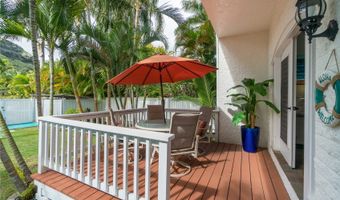 1276 Mokulua Dr, Kailua, HI 96734