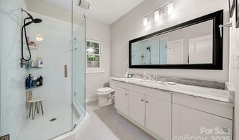 2717 Arnold Dr, Charlotte, NC 28205