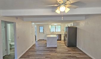 5320 Likini St 8, Honolulu, HI 96818