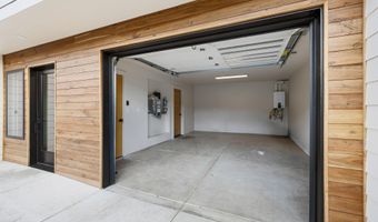 138 Clear Creek Dr, Ashland, OR 97520