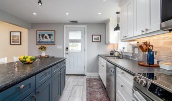 140 Carman St, Cranston, RI 02910