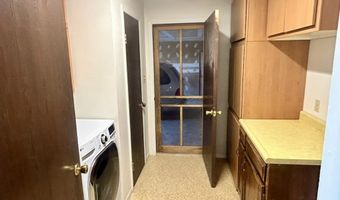 4439 Spring Rd, Basin, WY 82410