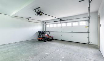 1 Estes Dr, Standish, ME 04085