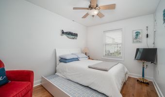 202 Dobbs St C, Atlantic Beach, NC 28512