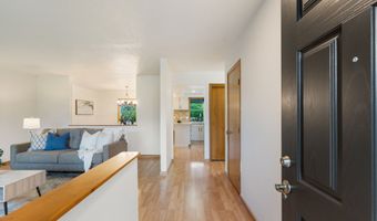 24950 NE AIRPORT Rd, Aurora, OR 97002