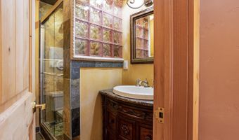 121 Willis Pl 127, Beaver Creek, CO 81620