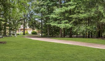 99 Holly Ln, Bayville, NJ 08721