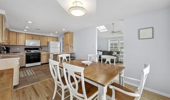 229 MERIVALE Avenue Unit B - 2Nd Floor B - 2Nd Floor, Beach Haven, NJ 08008