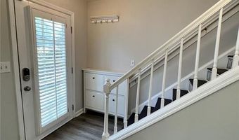1102 Defoors Lndg NW, Atlanta, GA 30318