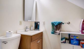 19 Amherst Rd, Merrimack, NH 03054