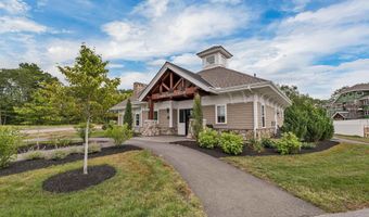 7 Longview Dr 105, Atkinson, NH 03811