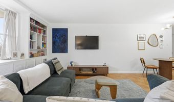 2030 N ADAMS St 911, Arlington, VA 22201