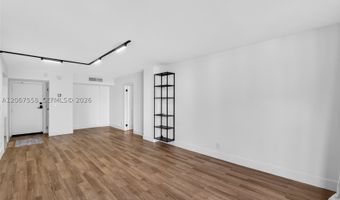 3301 N Country Club Dr 101, Aventura, FL 33180