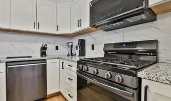 24 Suffolk Ct, Bedford, NH 03110