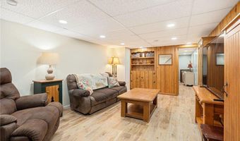 2104 W Oakland Ave, Austin, MN 55912