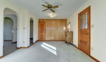 807 S 3rd St, Armstrong, IA 50514