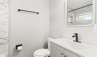 2504 N WATER St, Philadelphia, PA 19125